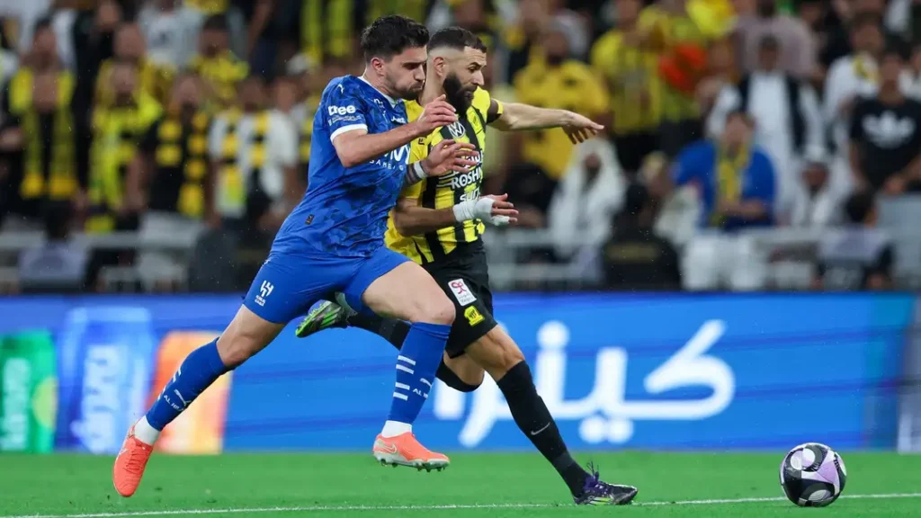 บรูโน่ แฟร์นันด์ส อาจย้ายร่วมทีมอัล-ฮิลาล หลังได้รับคำชวนจากรูเบน เนเวส