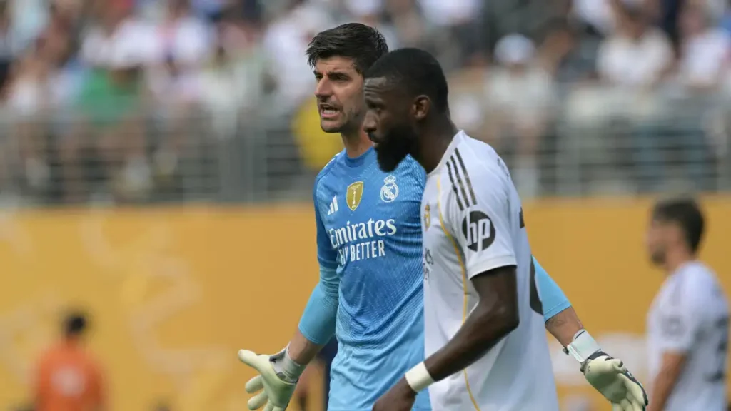สื่อสเปนจวกยับ! อเซนซิโอ - รูดิเกอร์ พลาดมหันต์ เกมพ่าย PSG 0-4
